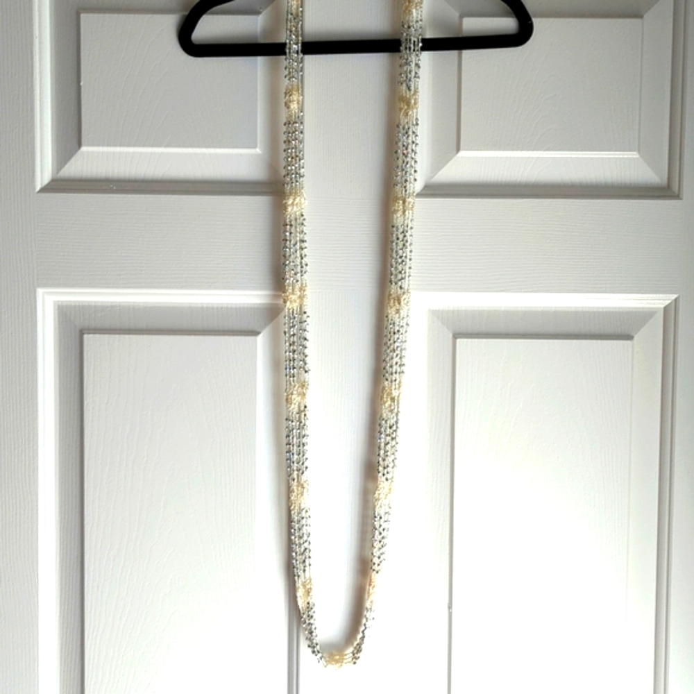 3/$15 - NWOT Ivory Infinity Scarf Necklace With Silver Bling